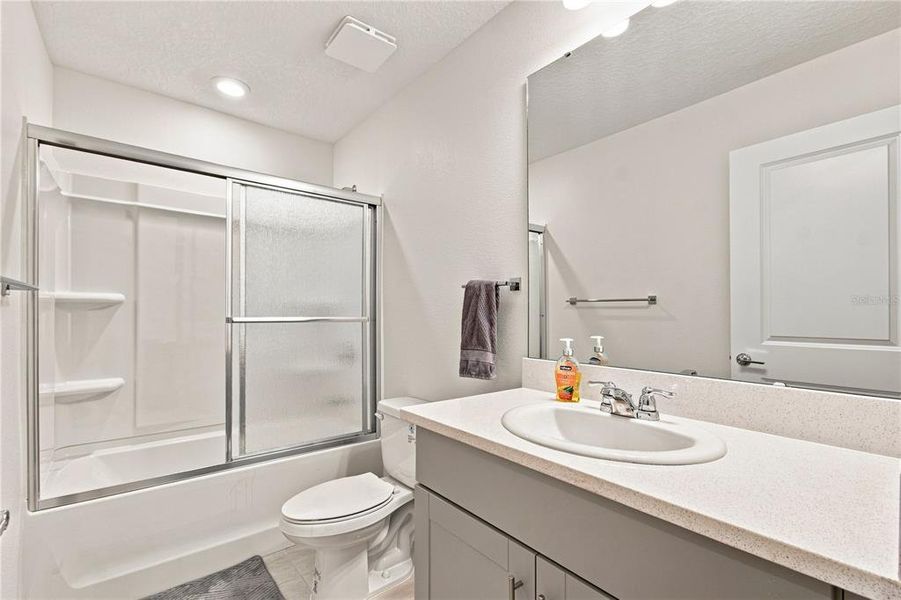 Furnished interior view inside a new home in , Kissimmee (Image 40).