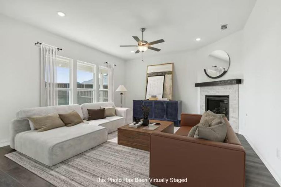 Photo of Pulte model home with same floor plan, not of actual home listed. Photo of Pulte model home with same floor plan, not of actual home listed.