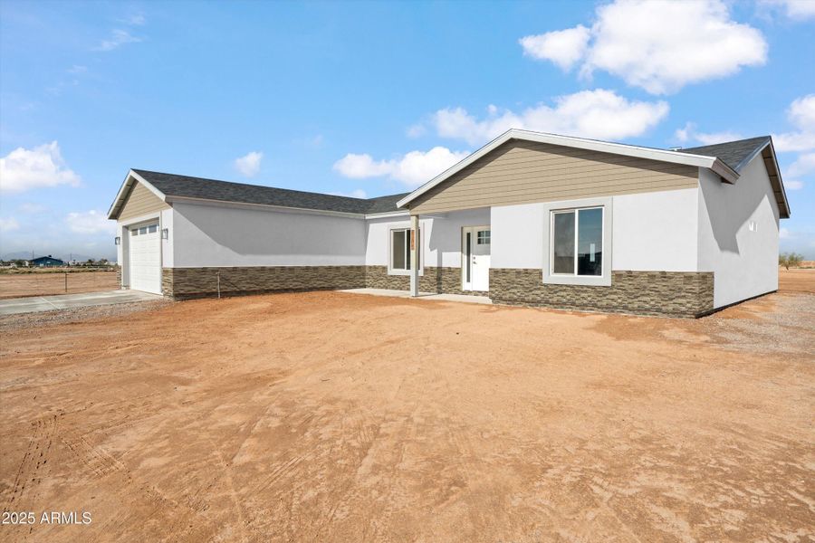 Front Angle: Color 1