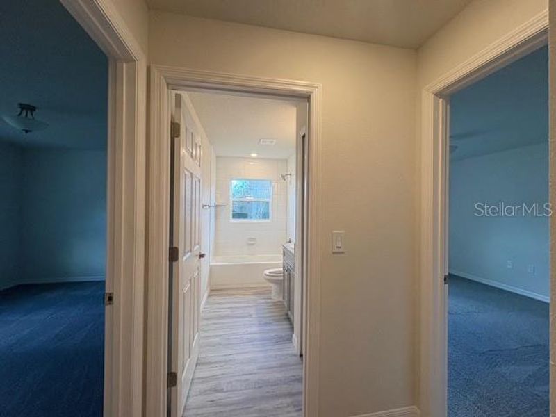 Spacious, unfurnished interior of a new home in , Ocala (Image 16).