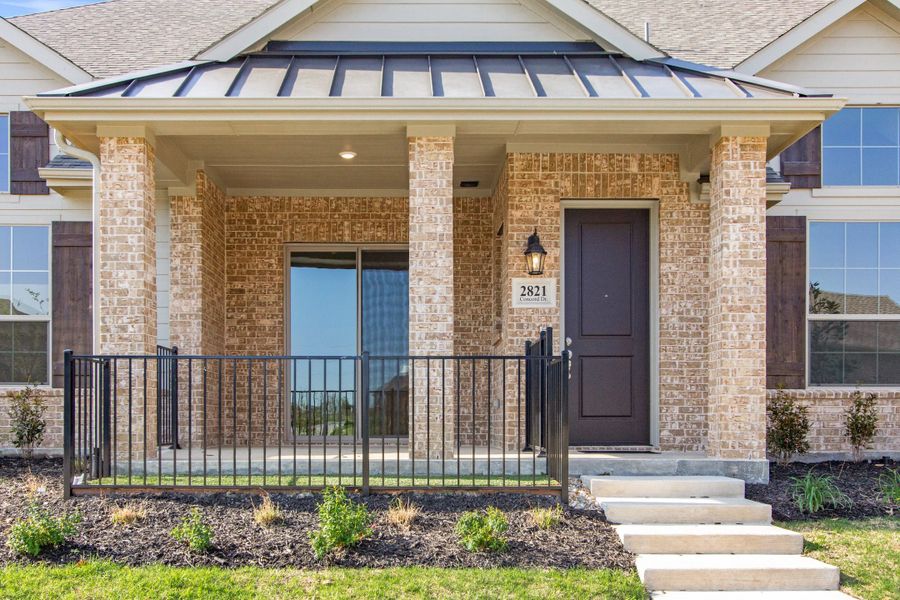 Exterior details and patio area of a home in Woodbridge Villas, Wylie (Image 2). Exterior details and patio area of a home in Woodbridge Villas, Wylie (Image 2).