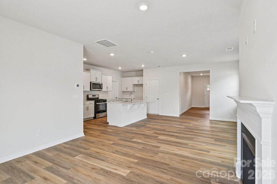 Spacious, unfurnished interior of a new home in Laurelbrook, Sherrills Ford (Image 14).
