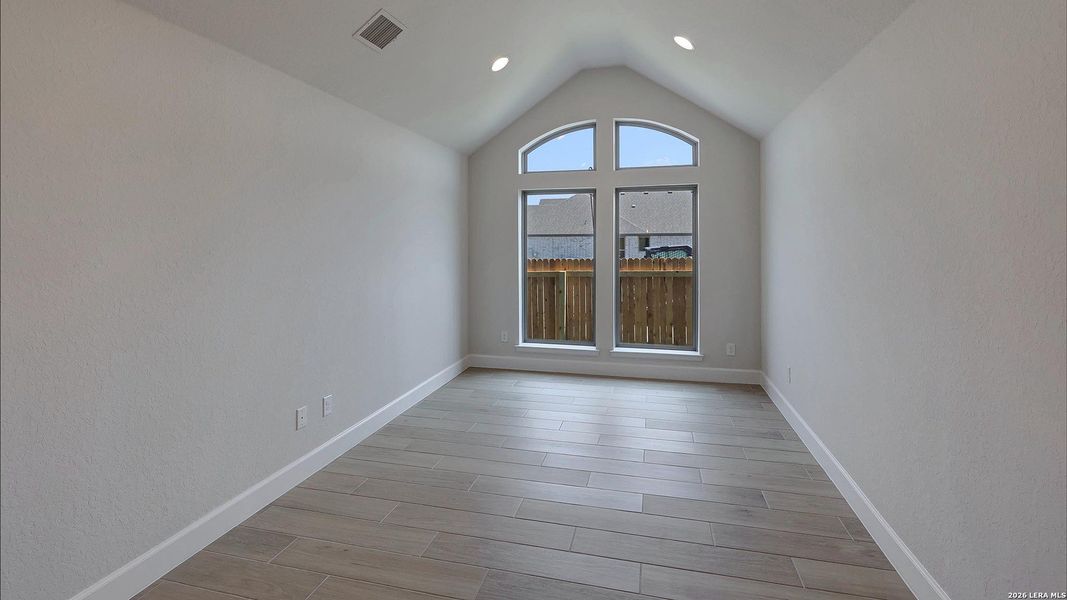 Spacious, unfurnished interior of a new home in Haby Hill, San Antonio (Image 22). Spacious, unfurnished interior of a new home in Haby Hill, San Antonio (Image 22).