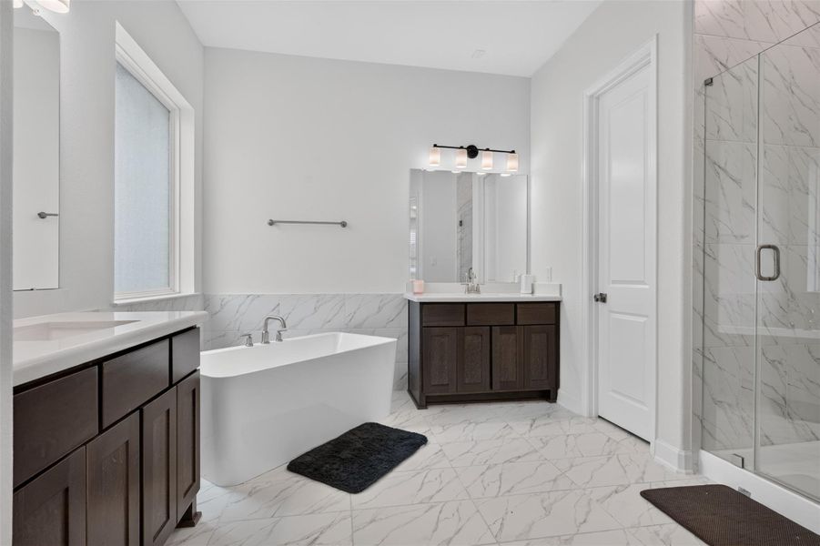 Furnished interior view inside a new home in , Missouri City (Image 23).
