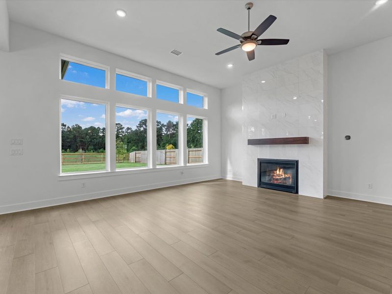 Spacious, unfurnished interior of a new home in Clopton Farms, Montgomery (Image 14).