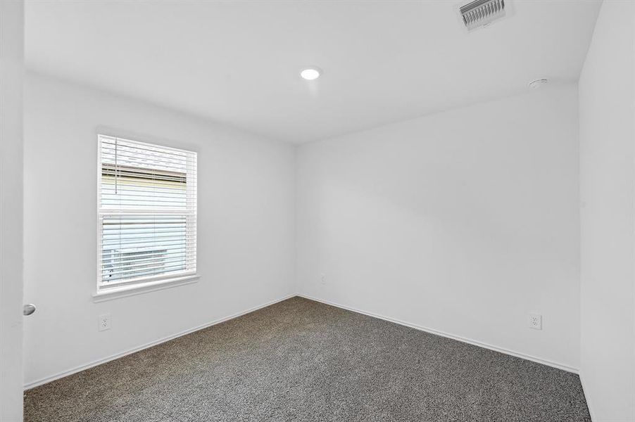 Spacious, unfurnished interior of a new home in Tamarron, Fulshear (Image 22).