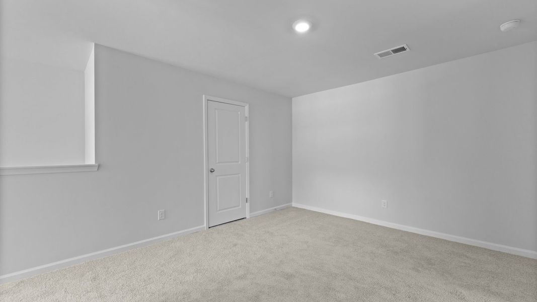 Representative unfurnished interior of a home built from the ARCHER-EXP by D.R. Horton in Lakeview at Kitfield, Moncks Corner (Image 35).