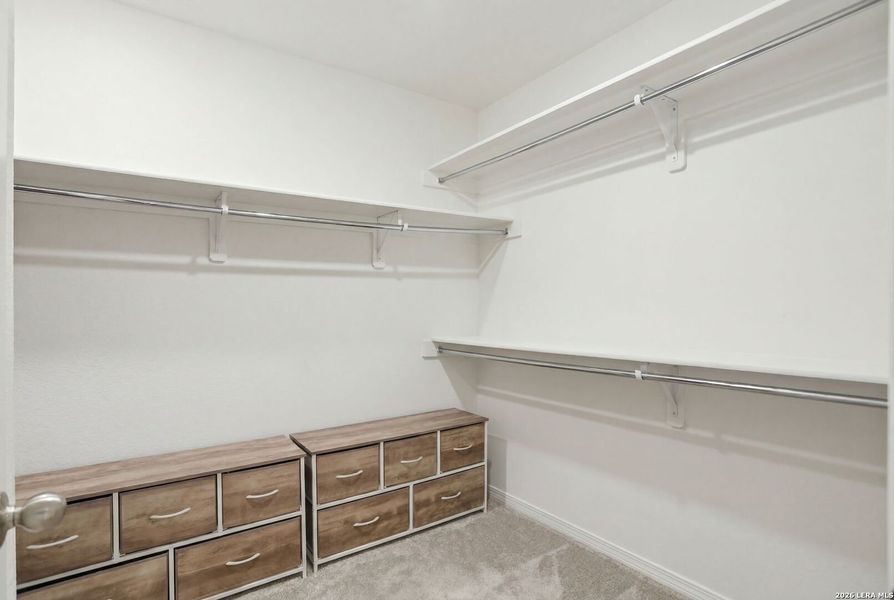 Spacious, unfurnished interior of a new home in , San Antonio (Image 21).