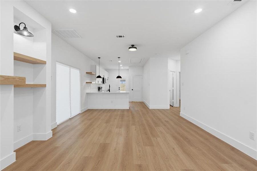 Spacious, unfurnished interior of a new home in , Dallas (Image 13). Spacious, unfurnished interior of a new home in , Dallas (Image 13).