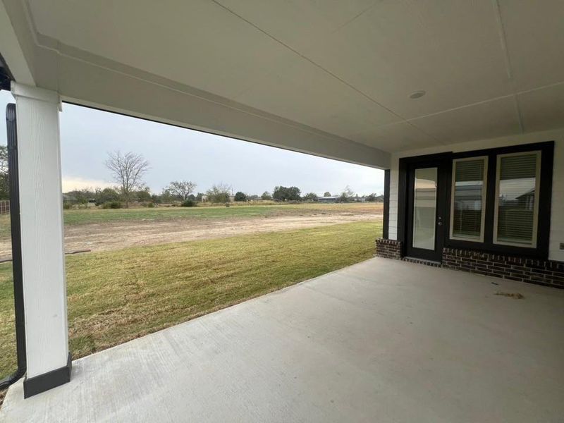 Exterior details and patio area of a home in Oak Valley, Oak Ridge (Image 3).