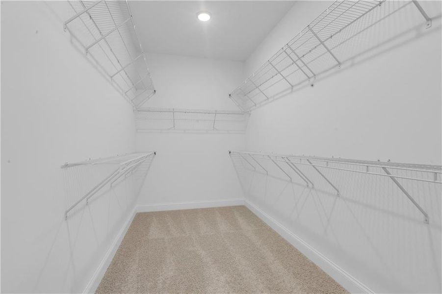 Spacious, unfurnished interior of a new home in Pickens Bluff, Hiram (Image 25).