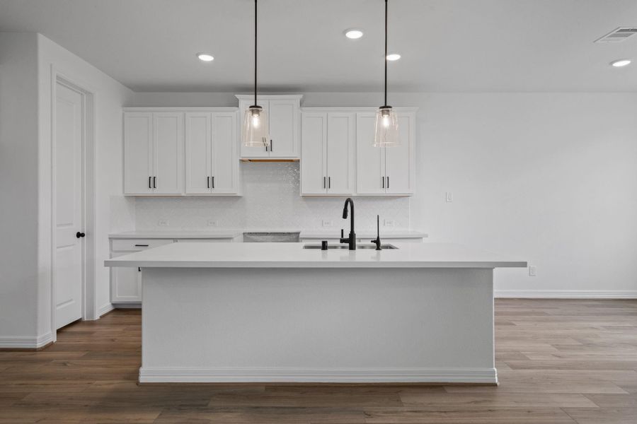 Note: Sample product photo. Actual exterior and interior selections may vary by homesite. Photo may be virtually staged