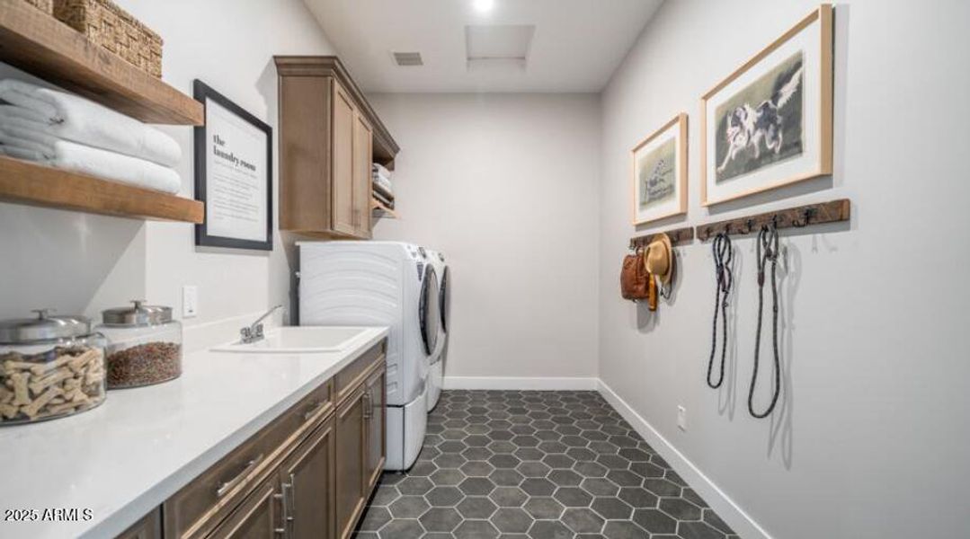 18944 E Druids Glen Rd ~ Ready Now! 18944 E Druids Glen Rd ~ Ready Now!