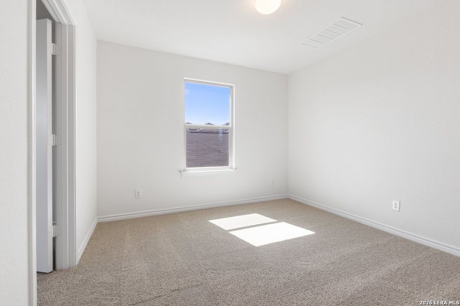 Spacious, unfurnished interior of a new home in Knox Ridge, Converse (Image 16).