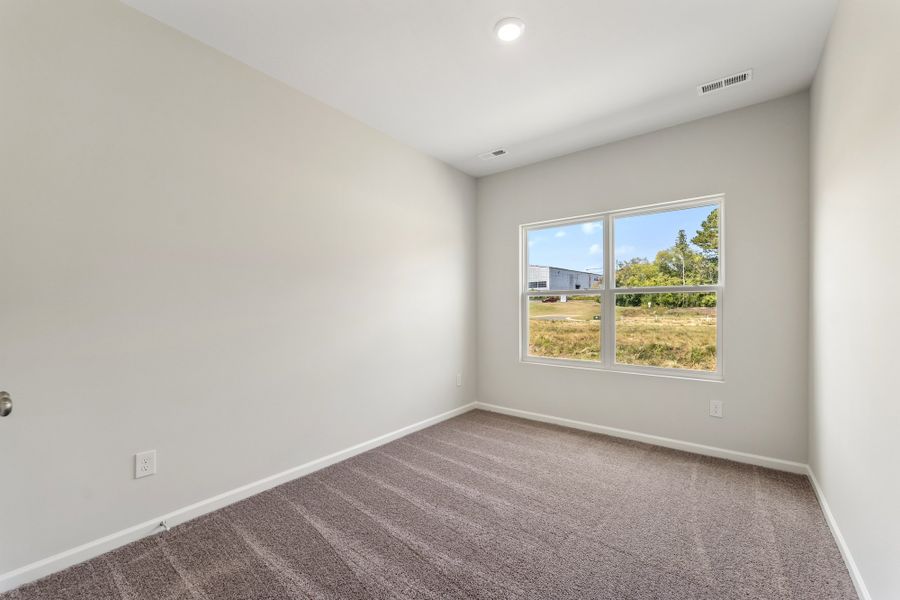Spacious, unfurnished interior of a new home in Edwards Station, Taylors (Image 20).