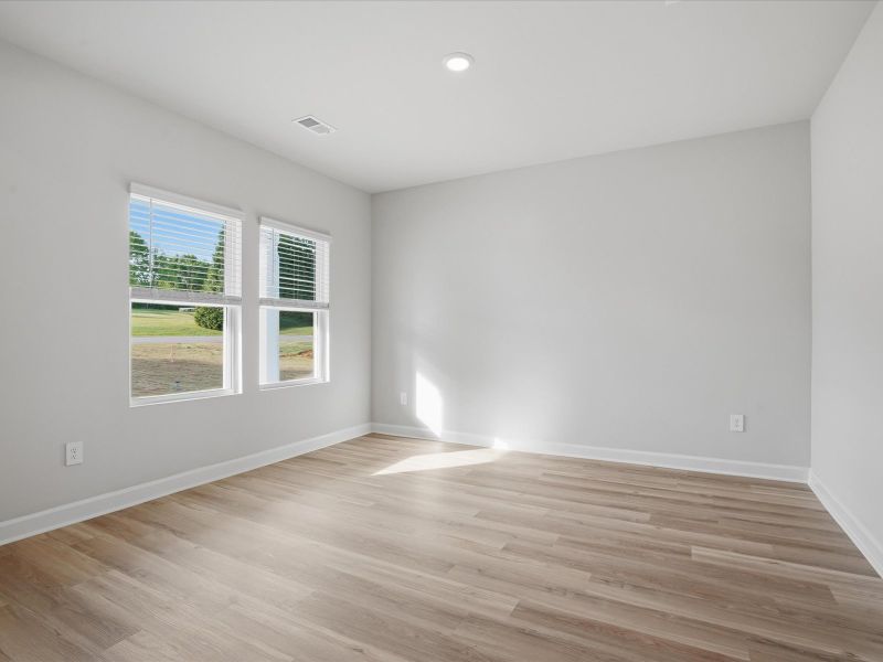 Spacious, unfurnished interior of a new home in Maxwell Commons, Easley (Image 8).
