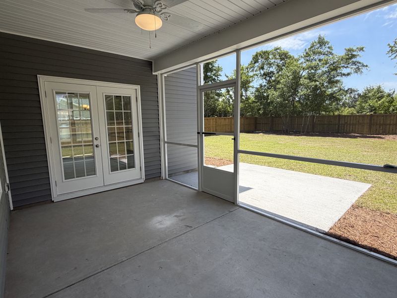 Exterior details and patio area of a home in Sawyer’s Run, Hampstead (Image 24).
