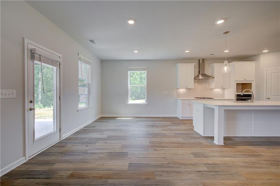 Spacious, unfurnished interior of a new home in Westwind Estates, Hampton (Image 20).
