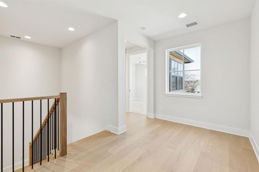 Spacious, unfurnished interior of a new home in , Roanoke (Image 23).