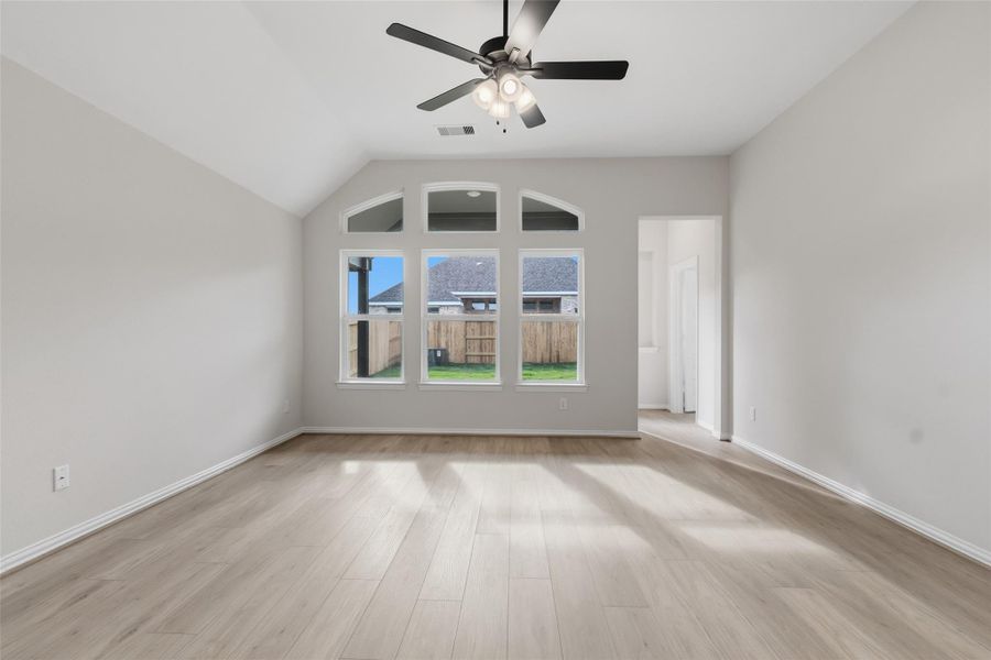 Spacious, unfurnished interior of a new home in Brookewater, Rosenberg (Image 32). Spacious, unfurnished interior of a new home in Brookewater, Rosenberg (Image 32).