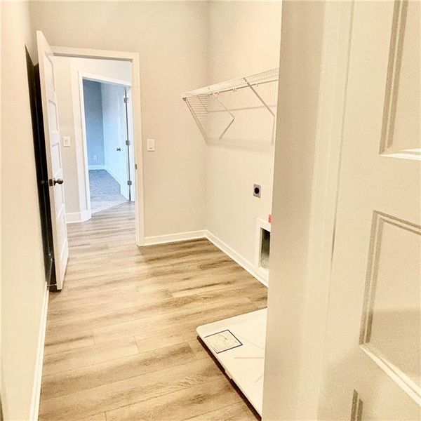 Spacious, unfurnished interior of a new home in Rosewood Lake Estates, Hoschton (Image 21).