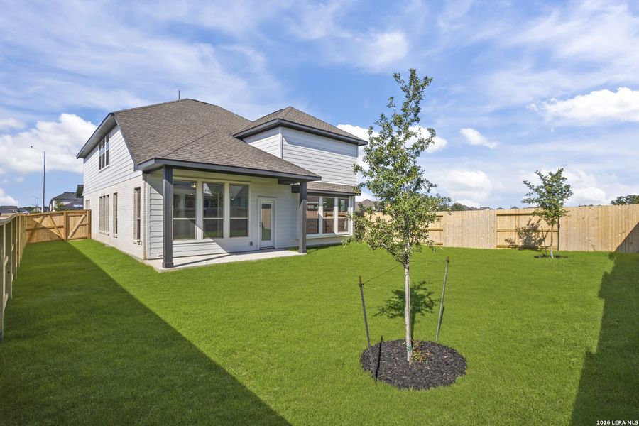 Exterior details and patio area of a home in Stillwater Ranch, San Antonio (Image 27).