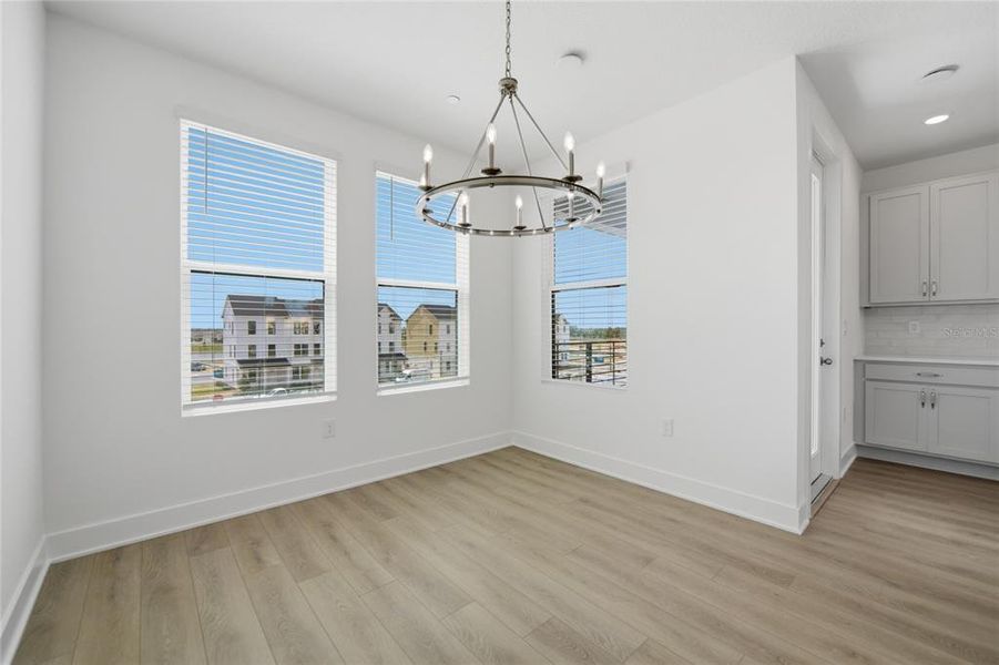 Spacious, unfurnished interior of a new home in , Winter Garden (Image 23).