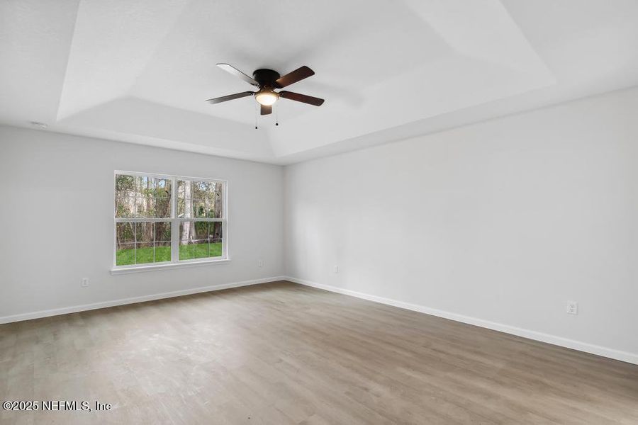 Spacious, unfurnished interior of a new home in , Jacksonville (Image 30).