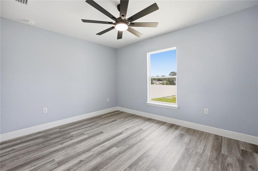 Spacious, unfurnished interior of a new home in , Ocala (Image 27).