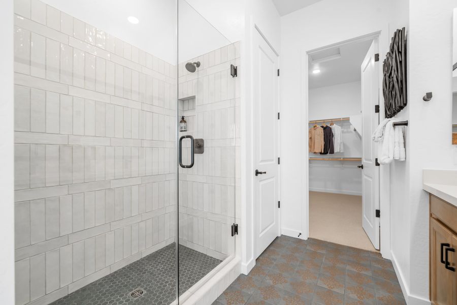 Primary Bathroom | Brisa Model Home | Mira Vista at Victory in Buckeye, AZ by Landsea Homes