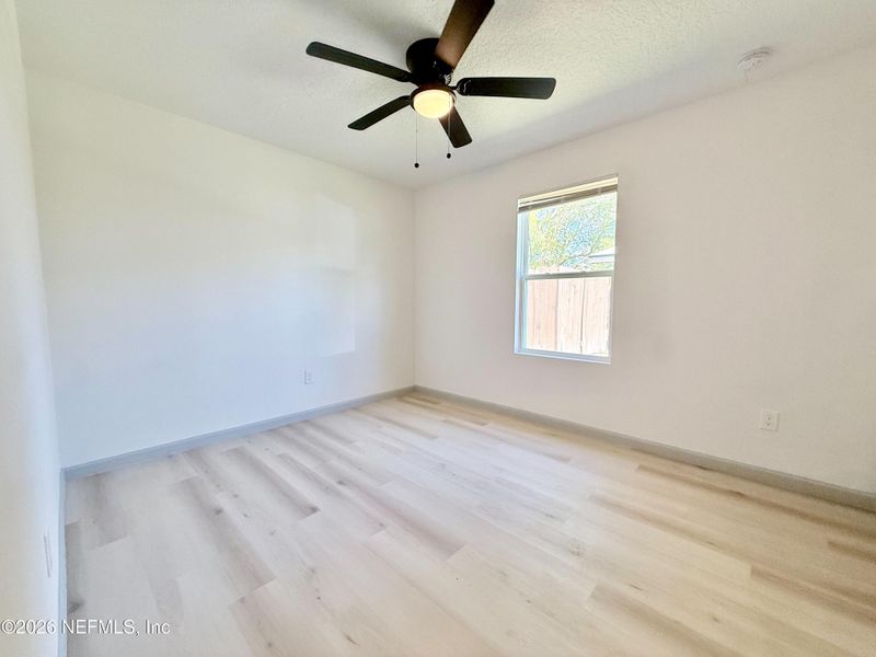 Spacious, unfurnished interior of a new home in , Jacksonville (Image 27).