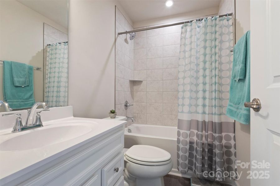 Furnished interior view inside a new home in , Gastonia (Image 37).