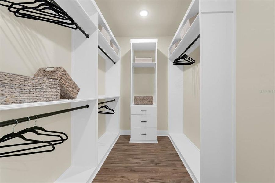 Furnished interior view inside a new home in , Orlando (Image 8).