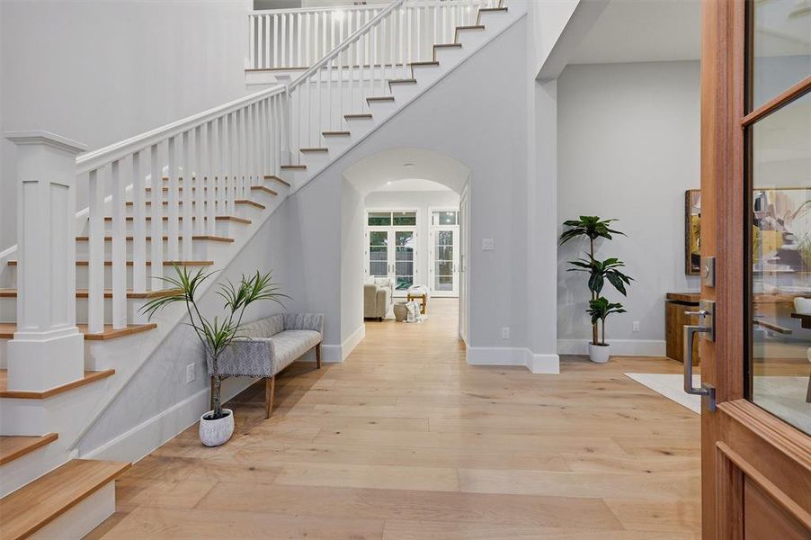 Furnished interior view inside a new home in , Dallas (Image 18).