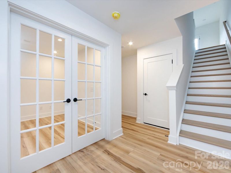 Foyer and First Floor Flex Space Foyer and First Floor Flex Space