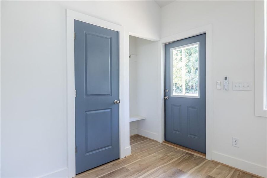 Spacious, unfurnished interior of a new home in , Atlanta (Image 29).
