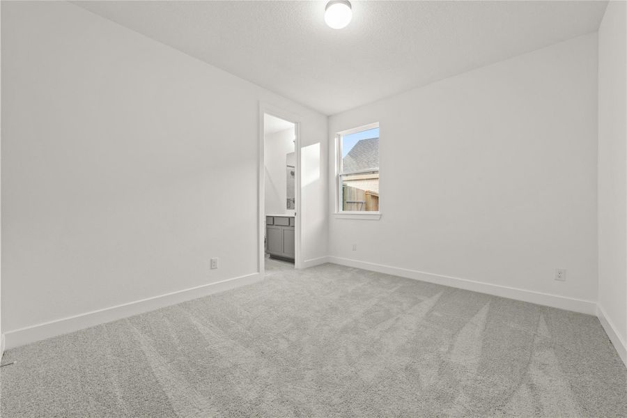 Representative image. Features, specifications, selections and colors may vary. Representative image. Features, specifications, selections and colors may vary.