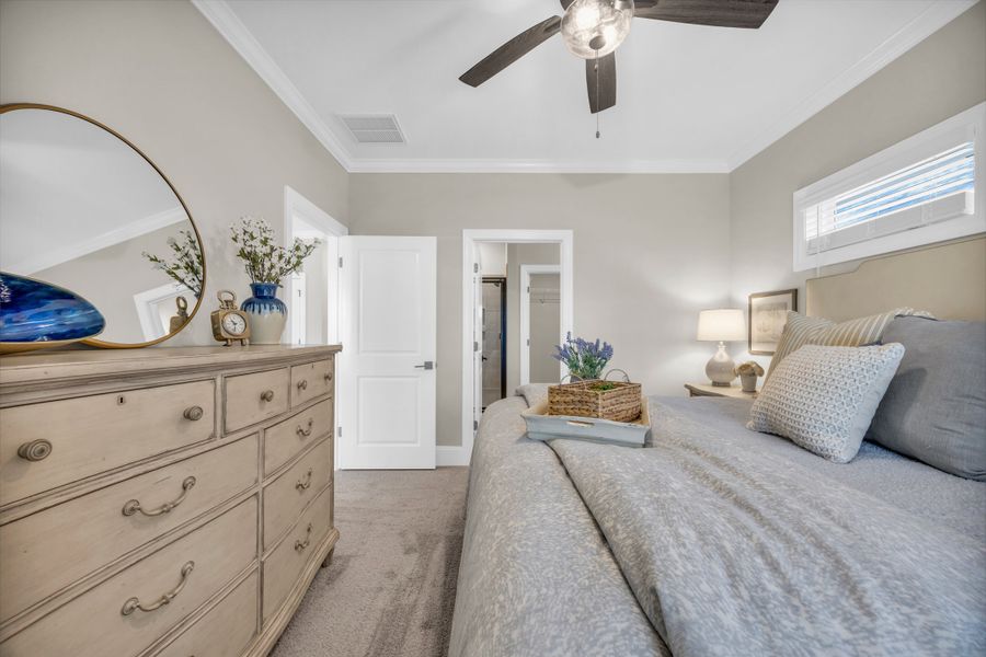 Representative furnished interior of a home built from the Glendale II by Great Southern Homes in White Oak Estates, Conway (Image 13).