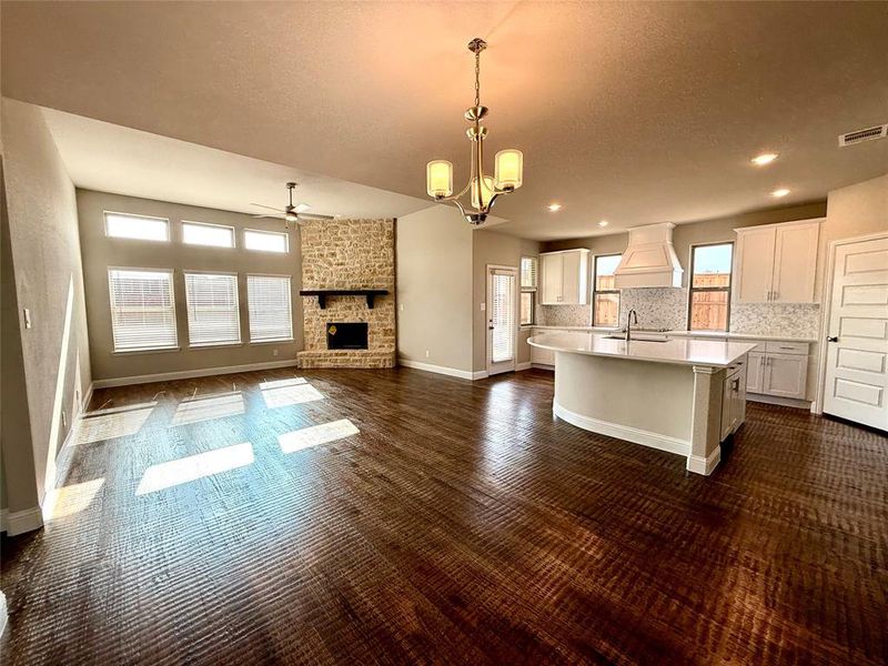 Spacious, unfurnished interior of a new home in , Godley (Image 25). Spacious, unfurnished interior of a new home in , Godley (Image 25).