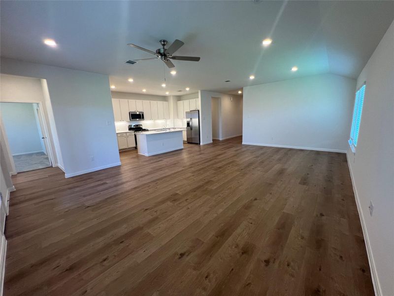 Spacious, unfurnished interior of a new home in , Dayton (Image 22).