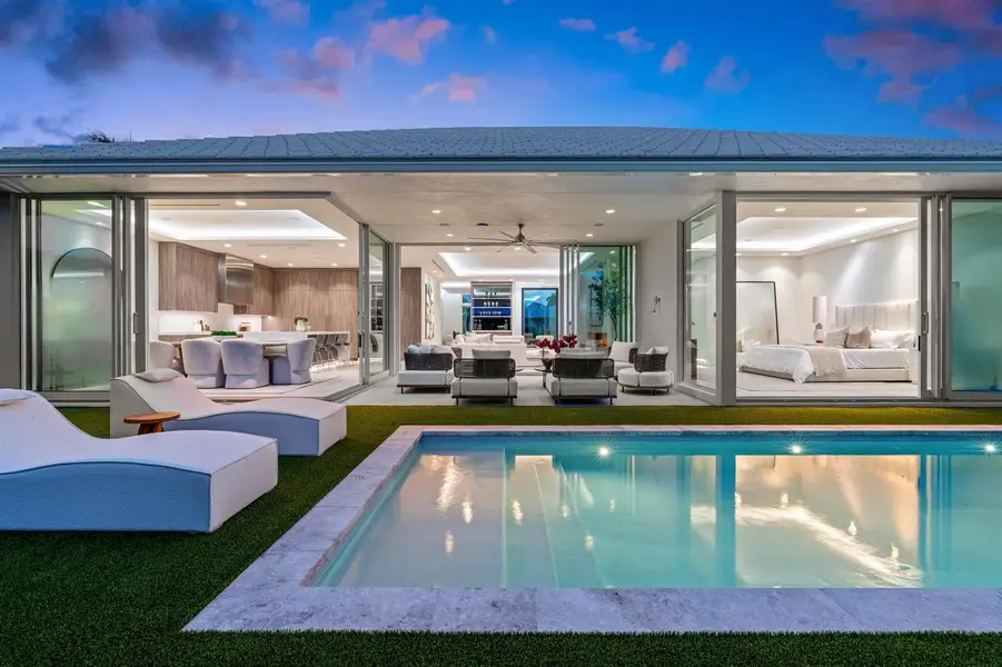POOL_TO_REAR_SUNSET