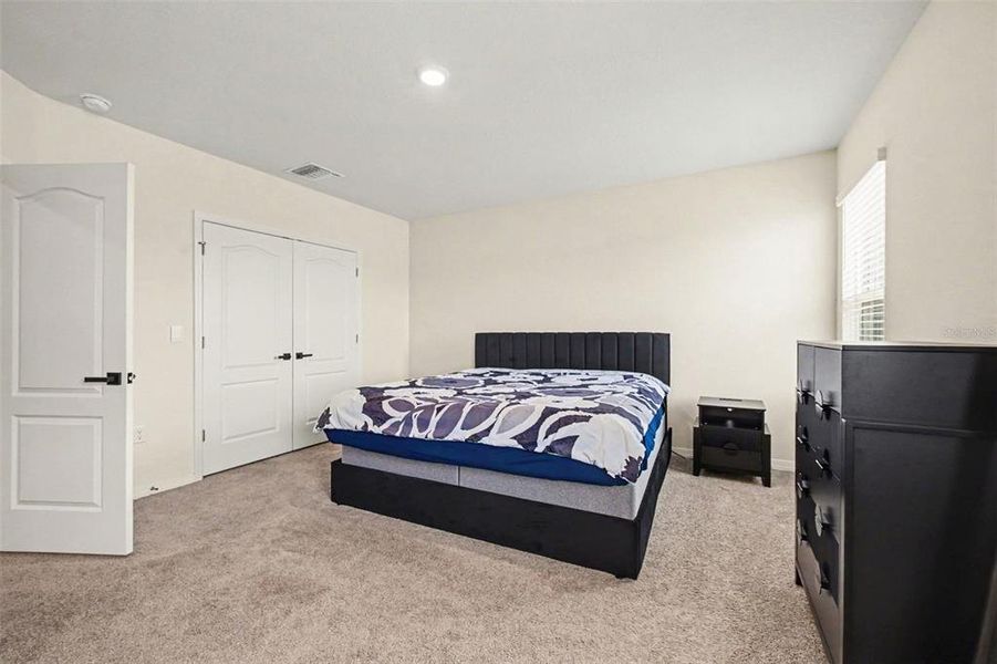 Furnished interior view inside a new home in , Edgewater (Image 10).