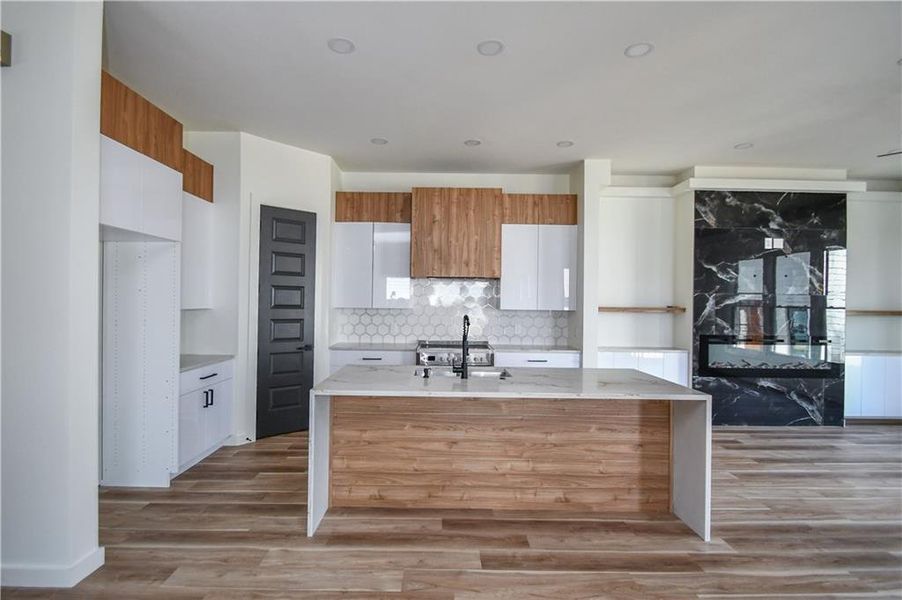 Furnished interior view inside a new home in , Atlanta (Image 8).