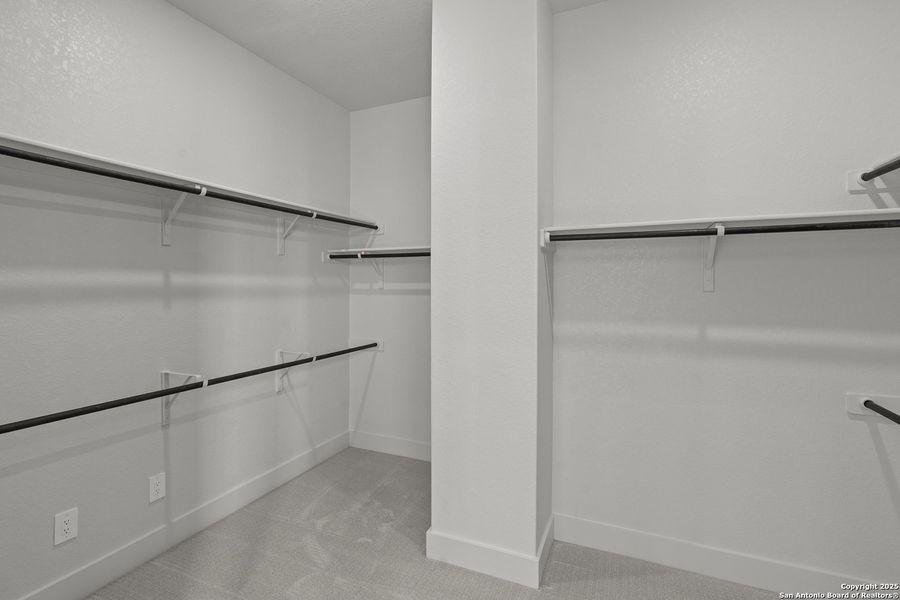 Image 30 of a home in Esperanza - 70'. Image 30 of a home in Esperanza - 70'.