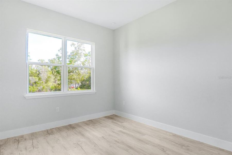 Spacious, unfurnished interior of a new home in , Ocala (Image 15).