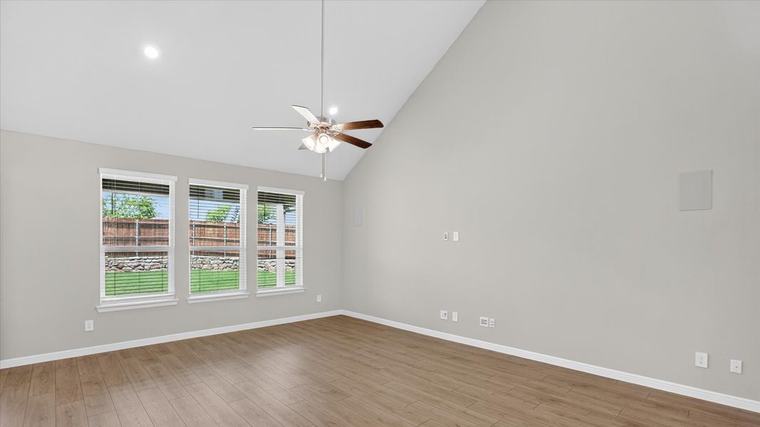 Representative unfurnished interior of a home built from the Wimberley by D.R. Horton in Lakeview Pointe, Midlothian (Image 20).