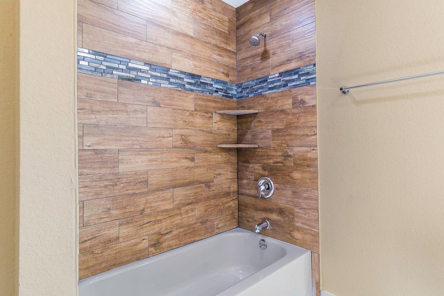 Again. the tile work is gorgeous. Again. the tile work is gorgeous.