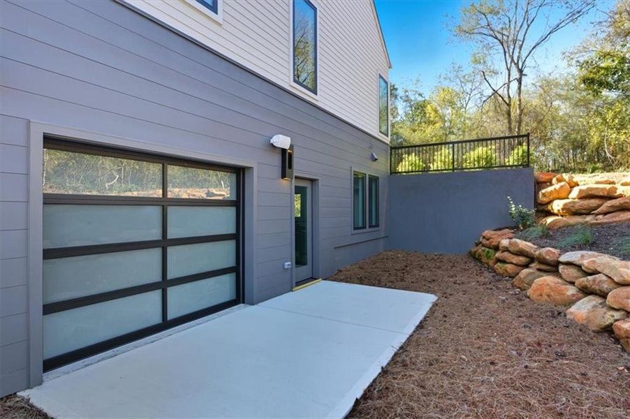 Exterior details and patio area of a home in Aster, Roswell (Image 42).