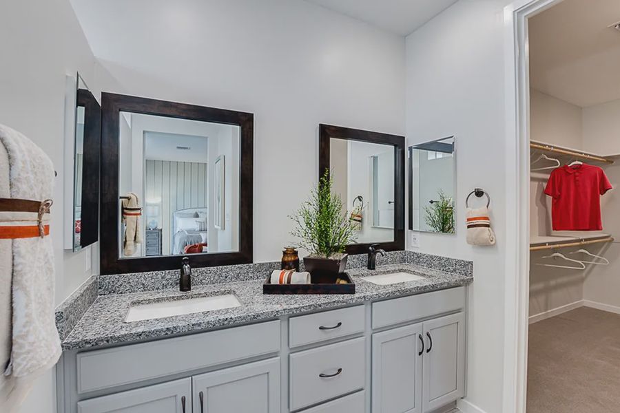 Representative furnished interior of a home built from the 203 by Elliott Homes in Las Barrancas, Yuma (Image 15).