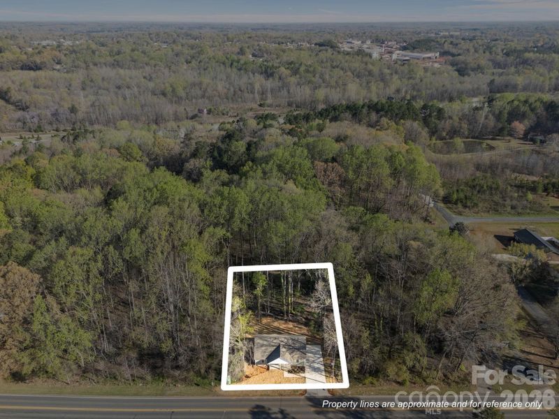 Lot lines are approximate